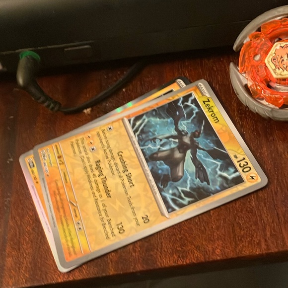 Pokmon - Picture 1 of 2